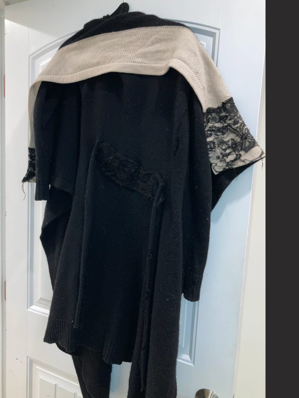 Alexander McQueen 100% Yak Wool Blanket Cardigan Reworked Antique Silk Chantilly - Picture 7 of 9